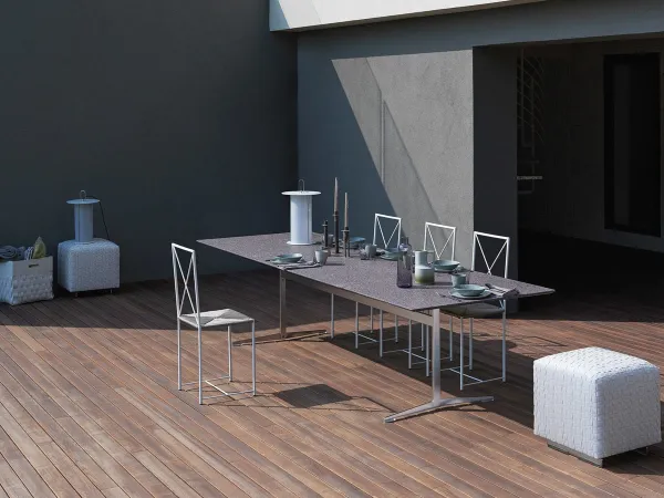 Versione rettangolare del tavolo Fly Outdoor