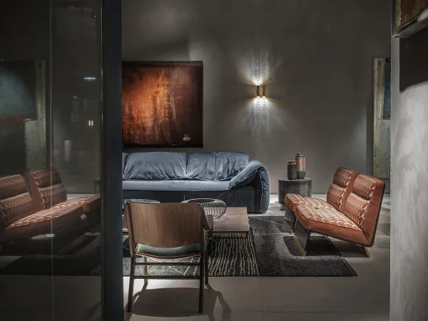 Fauteuil Greta de Baxter dans un salon