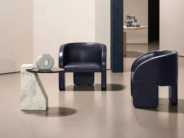 La table basse Verre Particulier dans un salon