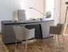 Der Flavio Schreibtisch von Porada in einem Wohnbereich