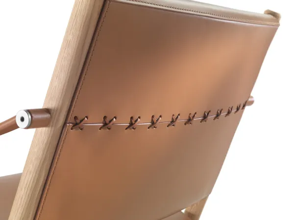 Details of the backrest of the Lauren armchair by Flexform