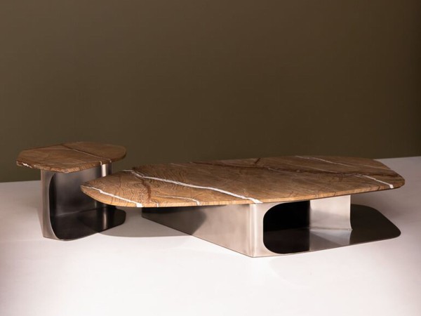 Table Basse Kor Baxter | Base en Acier Vieilli et Plateau en Pierre | Baxter Design Team